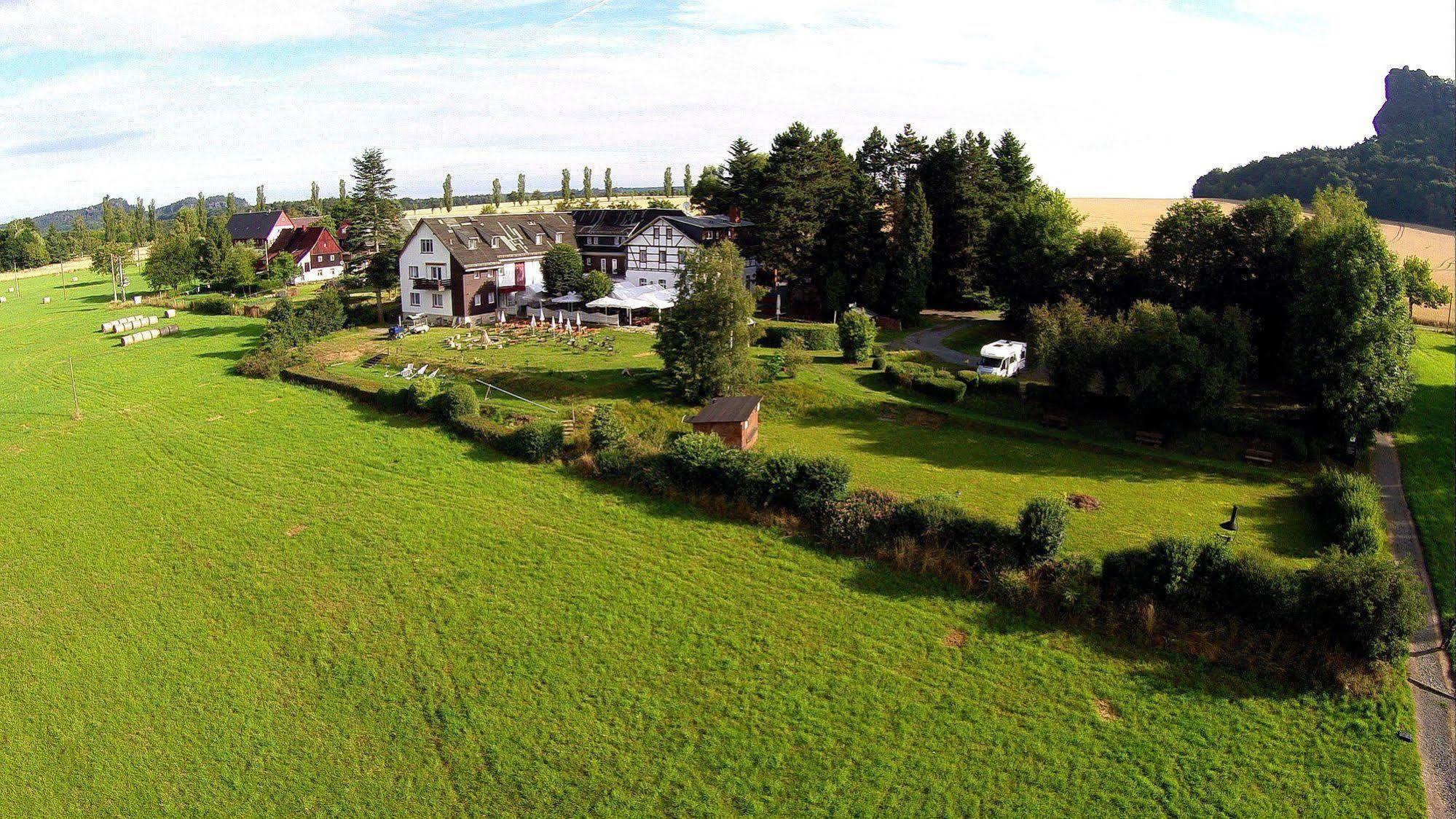 Panoramahotel Lilienstein Кенігштайн-ан-дер-Ельбе Екстер'єр фото